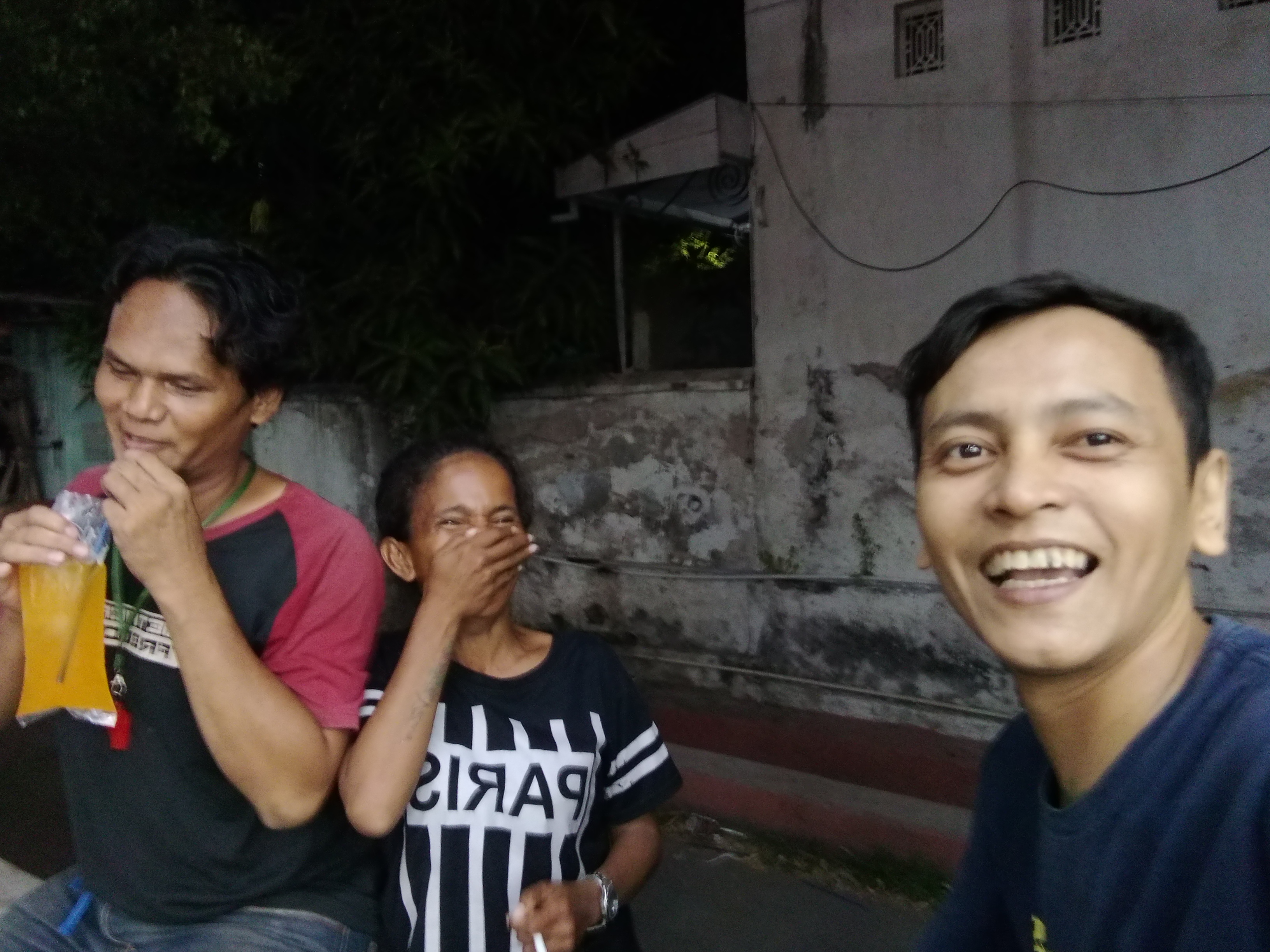 Santai